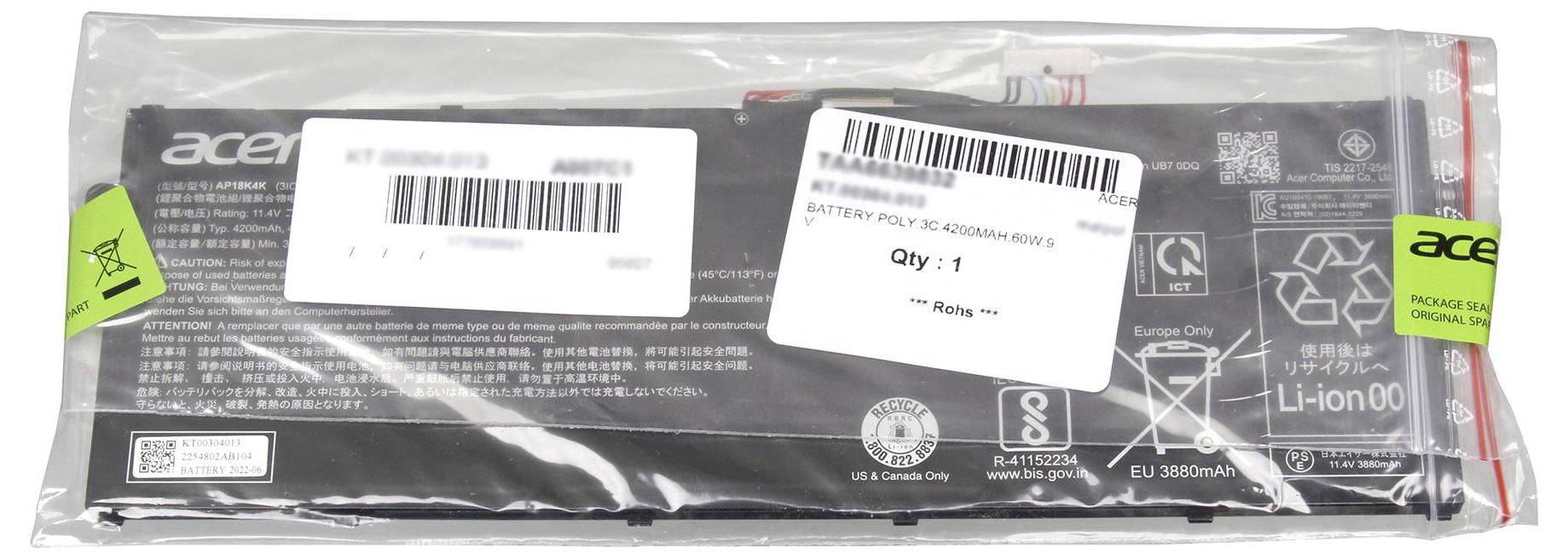 Versiegelter Acer-Laptop-Akku in Kunststoffverpackung mit sichtbarem Barcode und Mengenangaben.