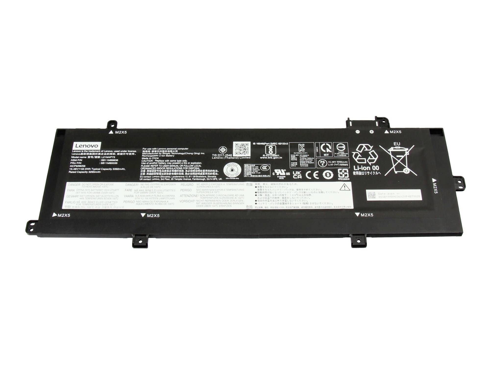 Schwarzes Lenovo-Laptop-Akku-Pack auf weißem Hintergrund dargestellt, mit sichtbaren Produktetiketten und Anschlüssen.