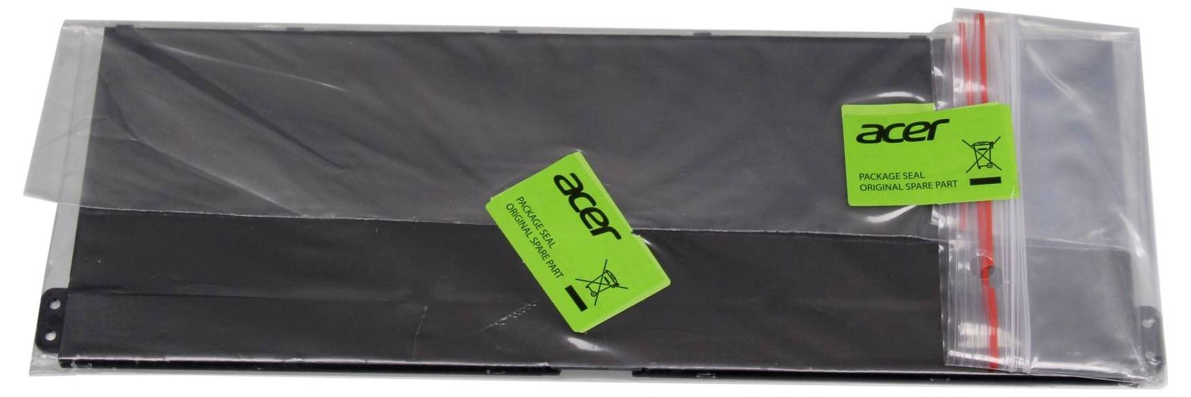 Eine versiegelte durchsichtige Plastiktüte mit einem schwarzen Acer-Ersatzteil für einen Laptop mit grünen Acer-Etiketten.