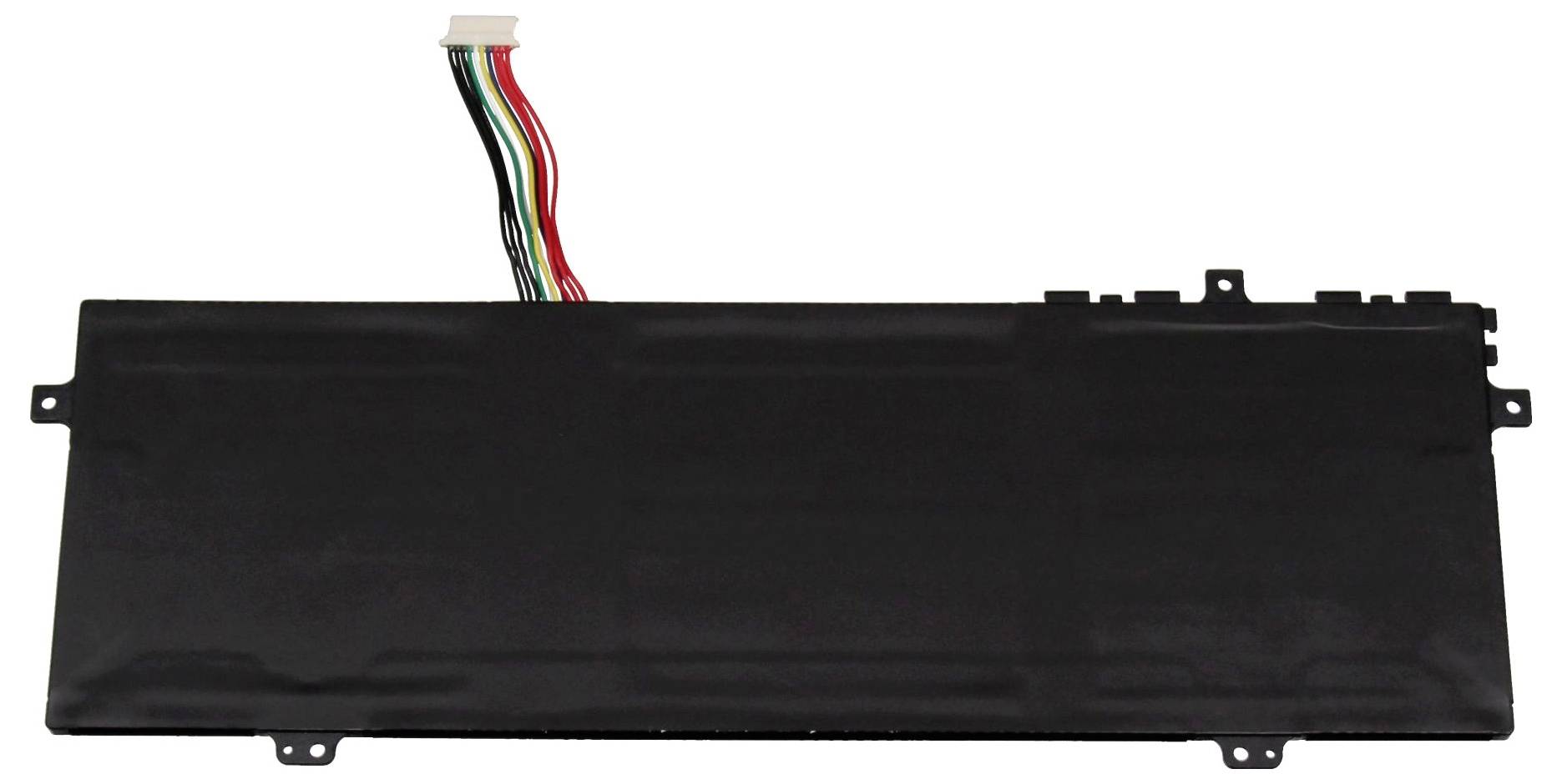 Schwarzes rechteckiges Laptop-Akkupaket mit angebrachten mehrfarbigen Drähten und Stecker, dargestellt auf weißem Hintergrund.