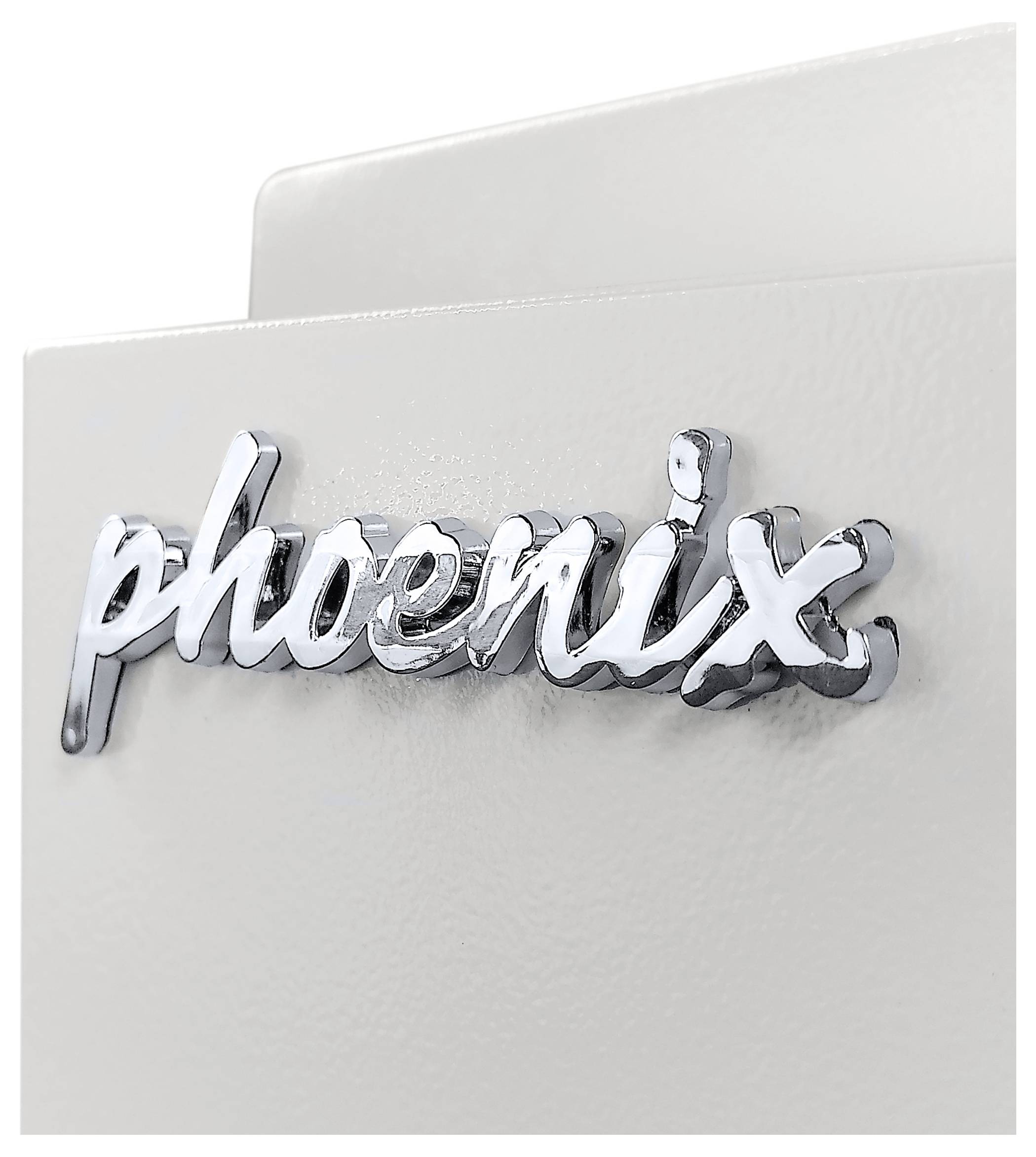 Chrome-Wortmarke 'phoenix' auf einer weißen Karte, in Nahaufnahme gezeigt.