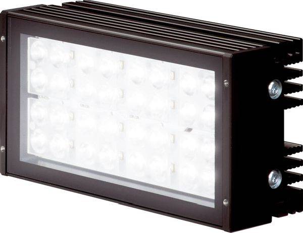 Rechteckiges LED-Flutlicht-Leuchtengehäuse mit schwarzem Metallgehäuse, transparentem Frontpanel und seitlichen Kühlrippen auf weißem Hintergrund.