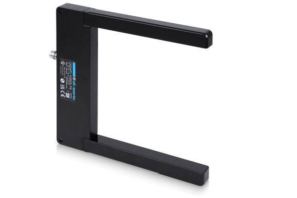 Schwarzes U-förmiges Sensor- oder Halterungsgerät mit einem oben angebrachten Arm und langem unteren Arm auf weißem Hintergrund.