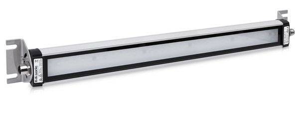 Lange rechteckige LED-Leuchtenleiste in Schwarz und Silber mit Metallhalterungen an beiden Enden, gezeigt auf weißem Hintergrund.