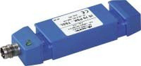 Blaues rechteckiges elektronisches Sensormodul mit metallischem Stecker an einem Ende und Etikett oben, auf weißem Hintergrund gezeigt.