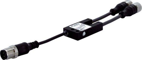 Schwarzer Kabeladapter mit Metallgewinde-Steckverbinder an einem Ende und zwei angebrachten Leitungen am anderen Ende, wobei ein kleines Inline-Modul in der Mitte sichtbar ist.