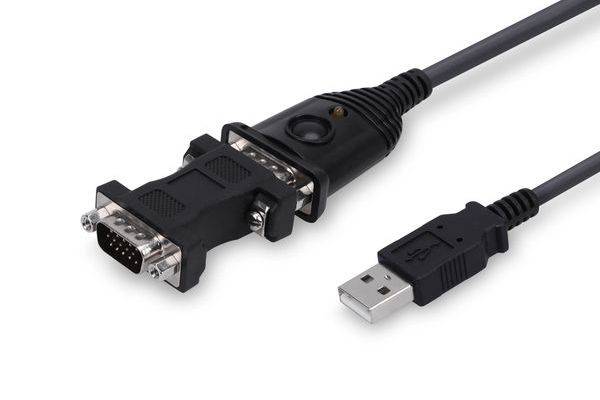 USB-zu-Seriell-Adapterkabel mit DB9-Anschluss und USB-A-Stecker auf weißem Hintergrund.
