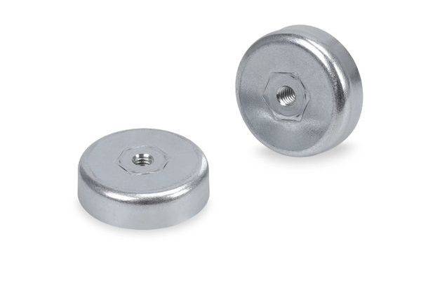 Zwei silberfarbene Metall-Scheibenmagnete mit Gewinde, die auf weißem Hintergrund gezeigt werden, einer liegt flach und einer steht aufrecht.