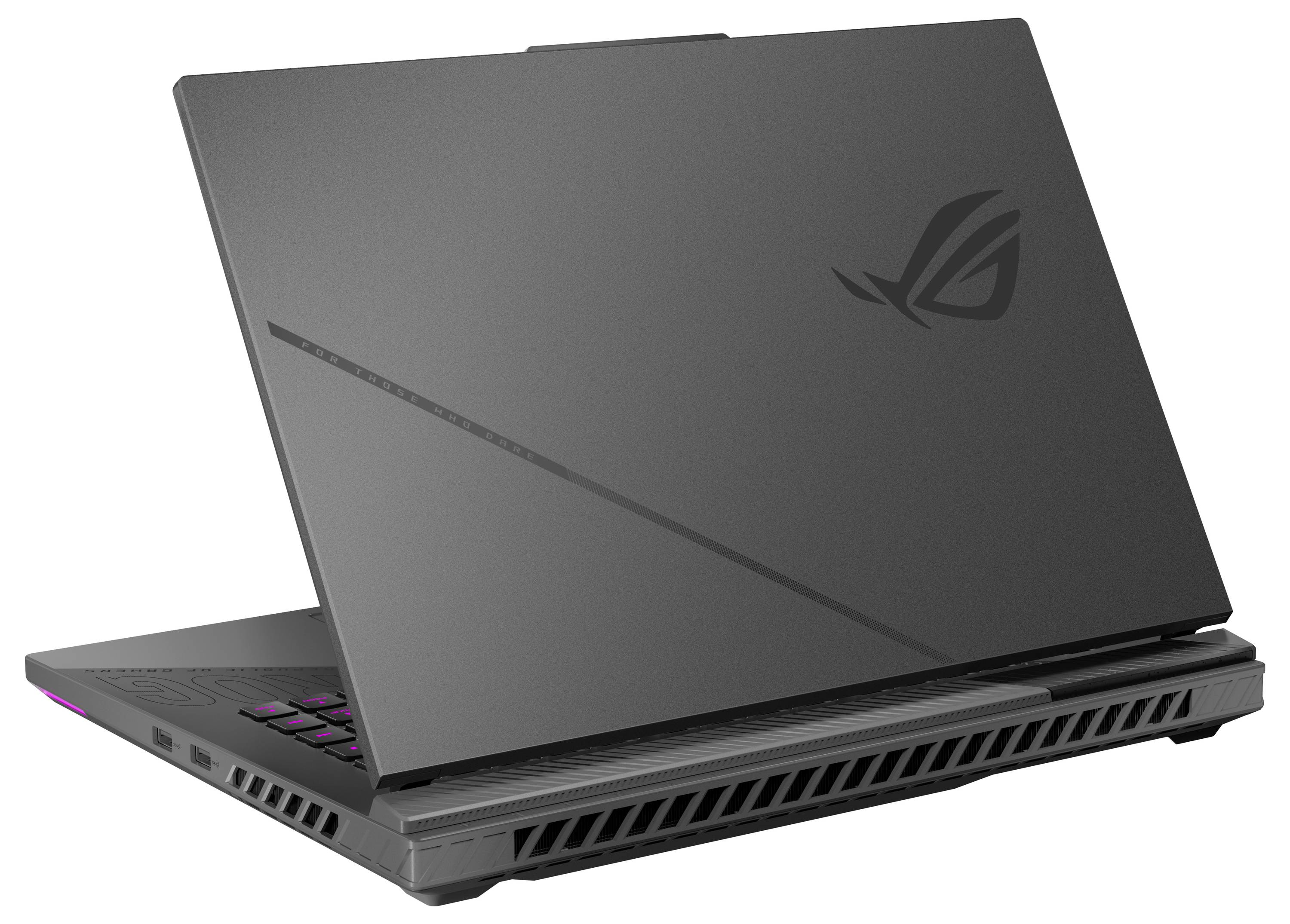 Geschlossener grauer Asus ROG Gaming-Laptop in einer hinteren Dreiviertel-Ansicht, mit dem Republic of Gamers Logo auf dem Deckel und sichtbarer belüfteter Basis.