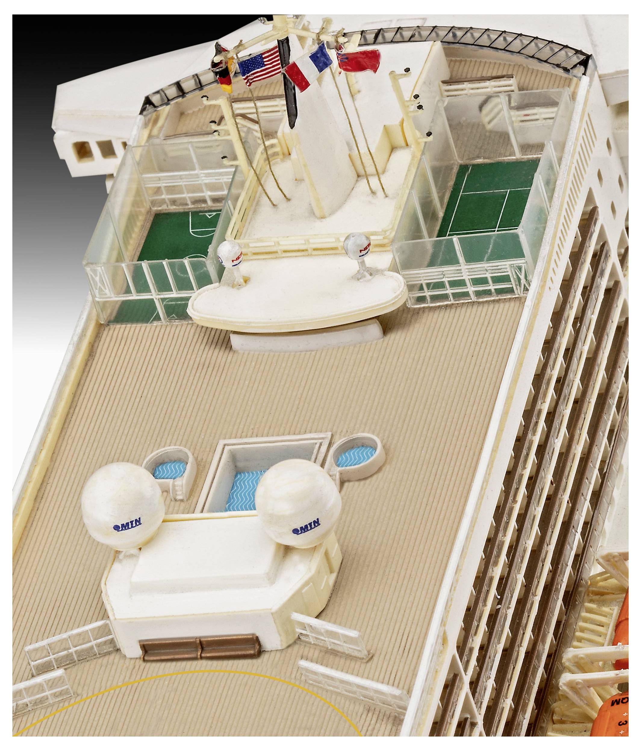 Revell 05223 "Queen Mary 2" Schiffsmodell Bausatz 1:400
