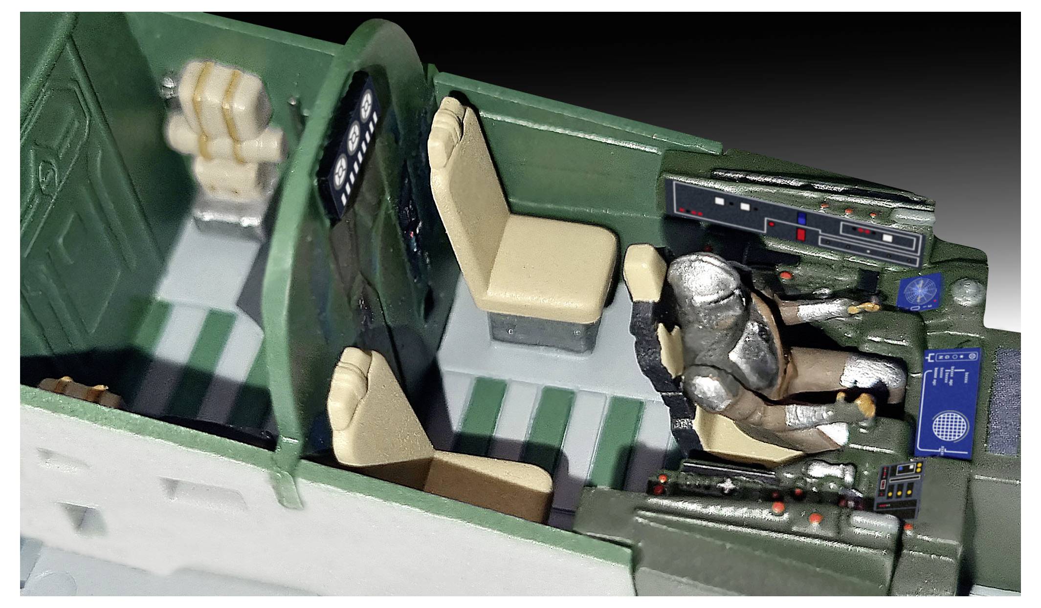 Revell 06747 "The Mandalorian und Grogu: Razor Crest™" Raumfahrtmodell Bausatz 1:72