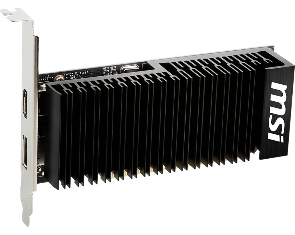 PCIe-Grafikkarte mit einem großen schwarzen MSI-Kühlkörper und einer Halterung, dargestellt vor weißem Hintergrund.