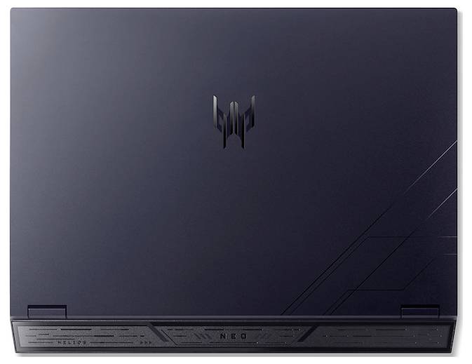 Geschlossener dunkelgrauer Laptopdeckel mit zentriertem Emblem und winkligen diagonalen Akzentlinien; die Vorderkante zeigt die Branding-Aufschriften „BATTLE" und „NEO".