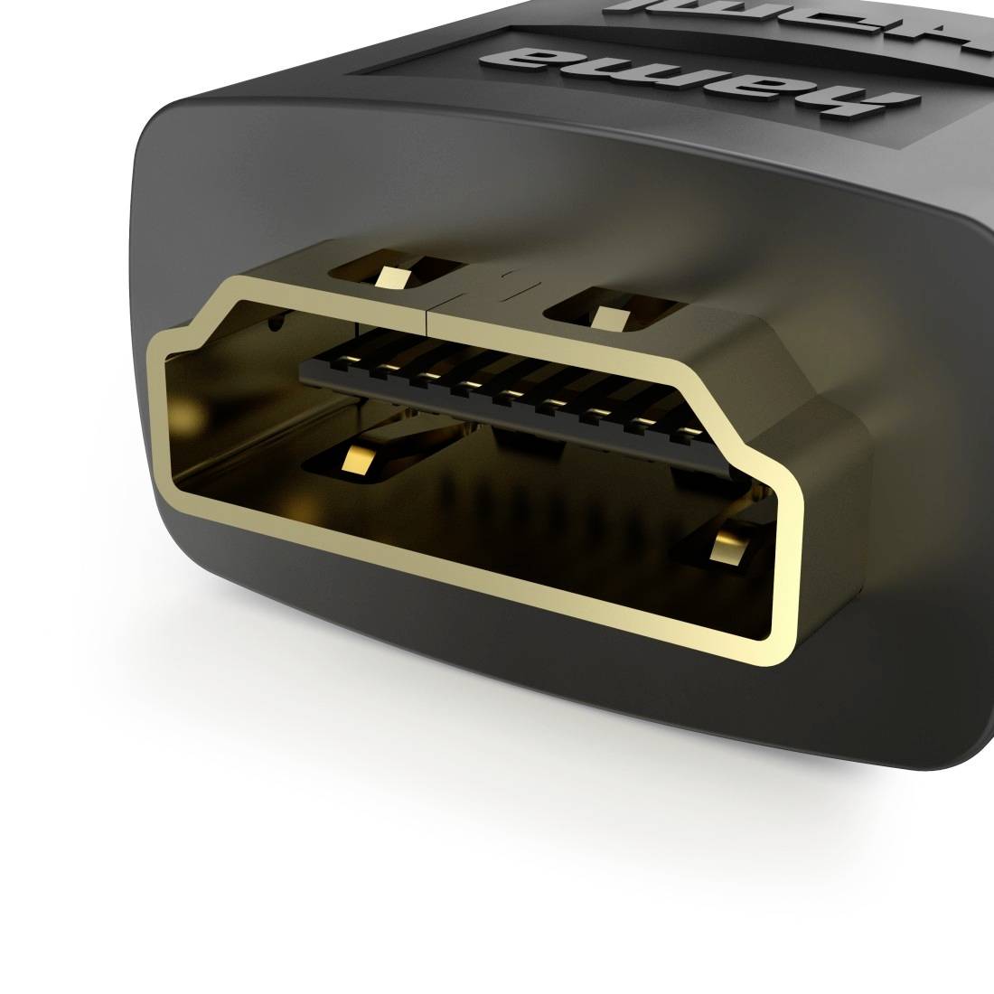 Nahaufnahme eines HDMI-Steckverbinders mit dem Anschluss und dem vergoldeten Stecker.