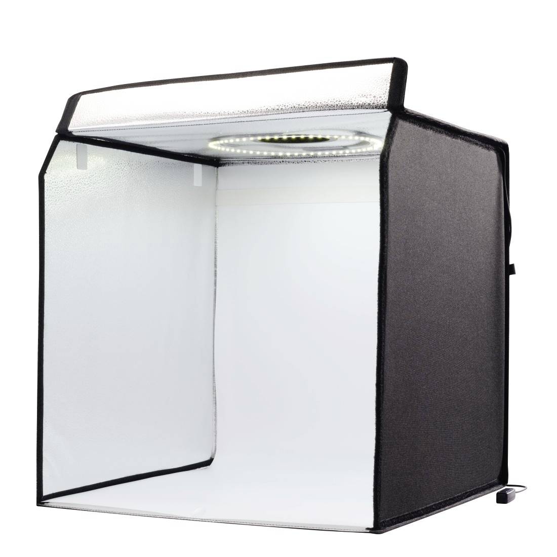 Tragbares Lightbox-Fotozelt mit transparenter Vorderöffnung, schwarzen Seitenwänden und oberer LED-Ringlampe für die Produktfotografie.
