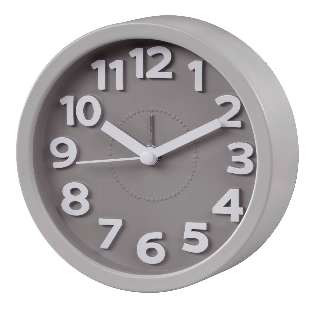 Graue analoge Wanduhr, die etwa 10:10 anzeigt, mit weißen erhabenen Zahlen und Zeigern auf einfachem Hintergrund.