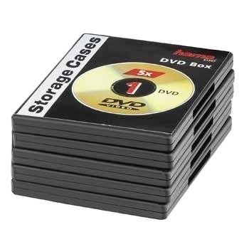 Stapel schwarzer DVD-Aufbewahrungskästen mit der Bezeichnung 