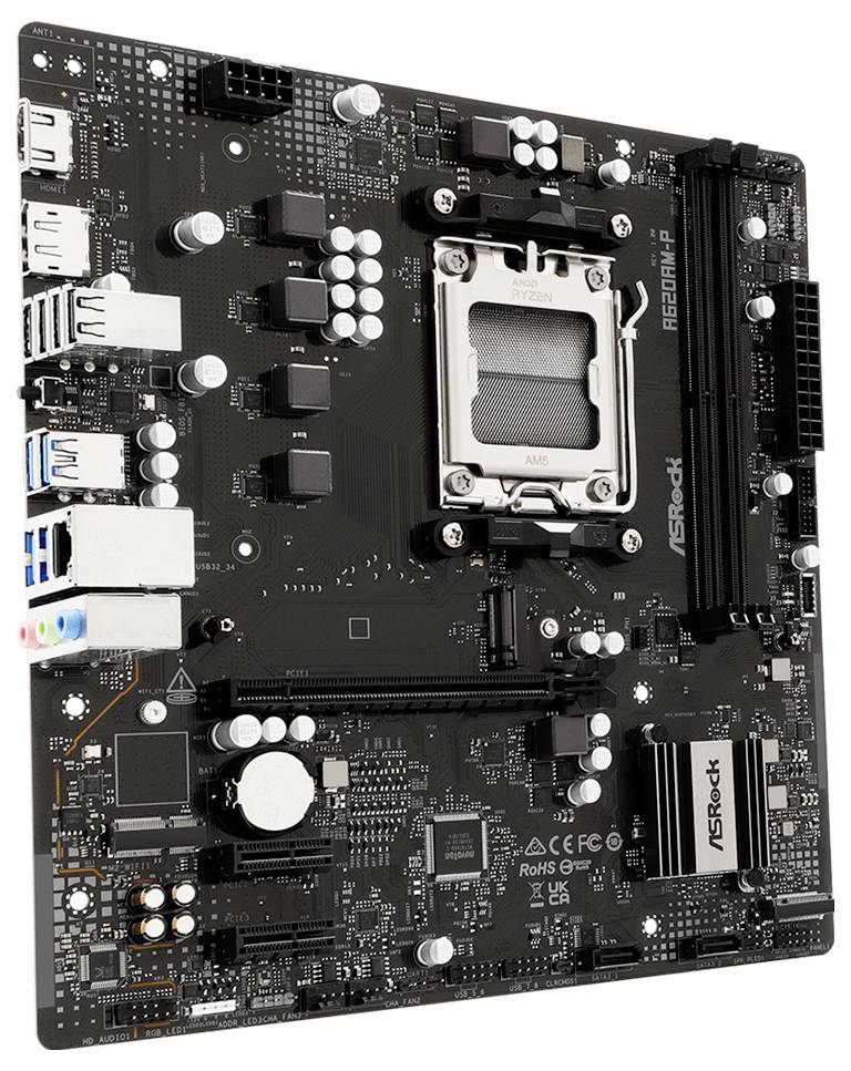 Schwarzes ASRock-Motherboard mit AMD-CPU-Sockel und mehreren Erweiterungs-, Speicher- und Stromversorgungssteckern auf weißem Hintergrund.
