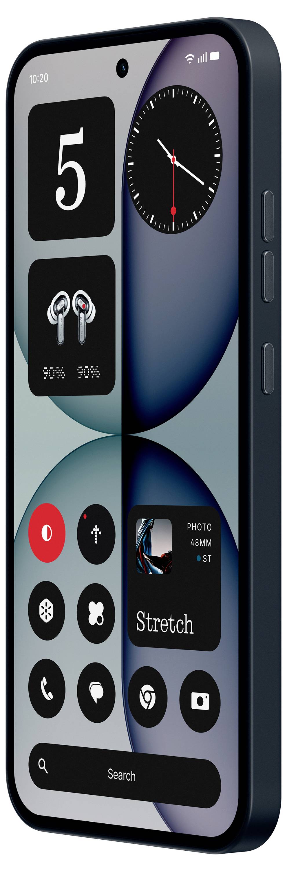 Ein Smartphone mit anpassbarem Widget-Style-Startbildschirm, der eine große Kachel mit der Ziffer „5", eine Analoguhr, den Batteriestand der Ohrhörer, App-Symbole, ein Foto-Album-Widget und eine Suchleiste zeigt.