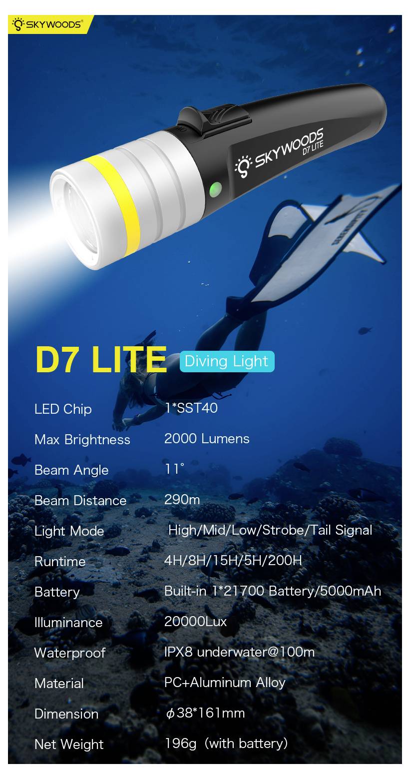 Skywoods D7 Lite Tauchleuchte mit hellem Strahl, unter Wasser neben einem Taucher gezeigt, mit 2000 Lumen, 290m Reichweite, 100m Wasserdichtigkeit und Akkulaufzeit.