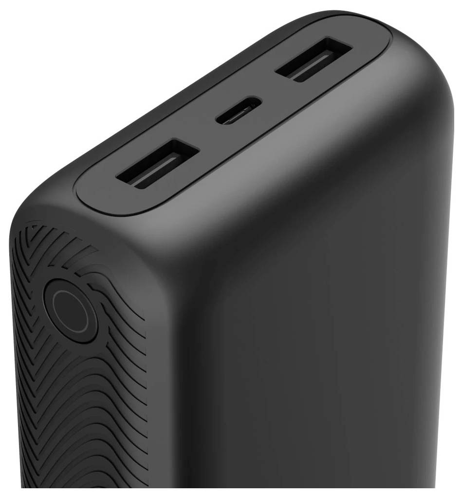 Schwarzes Wandladegerät mit zwei USB-A-Anschlüssen und einem USB-C-Anschluss, in Nahaufnahme auf weißem Hintergrund dargestellt.