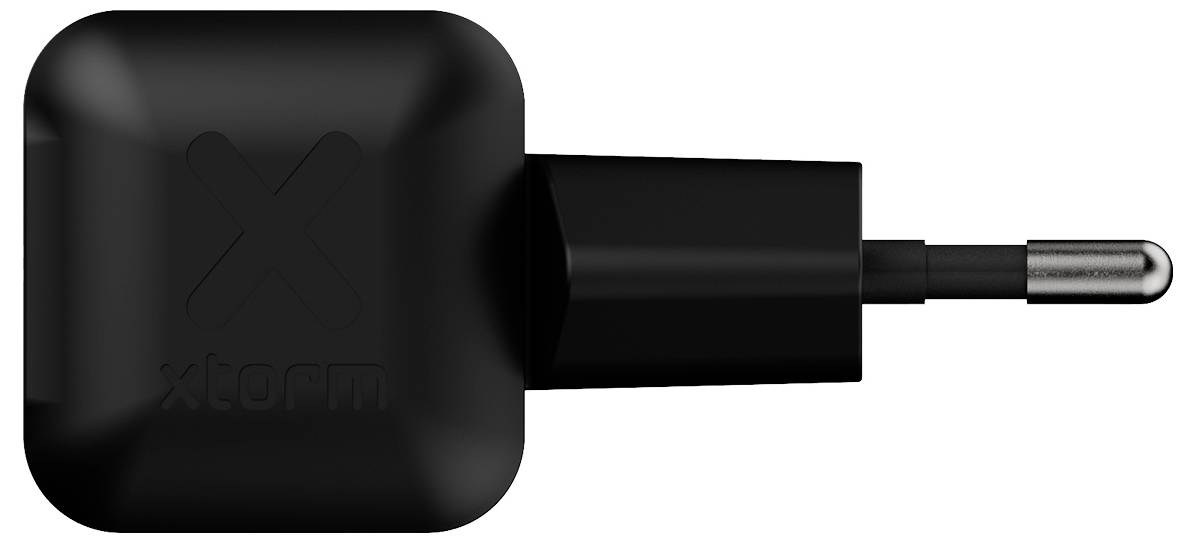Schwarzer USB-Wandladegerät-Adapter mit zwei runden europäischen Steckerstiften und 
