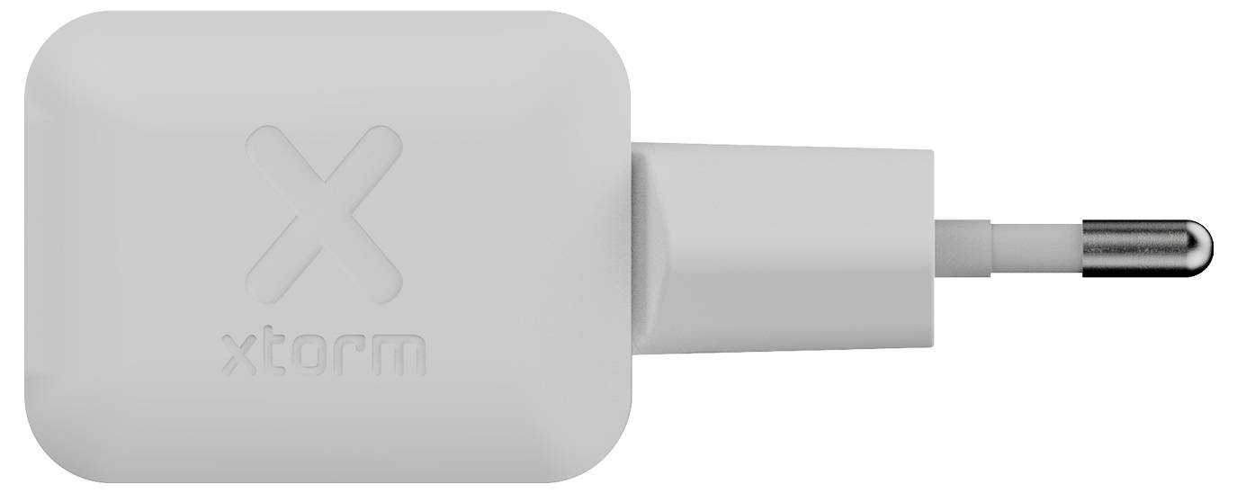 Weißes Xstorm USB-Wandladegerät mit europäischem Zweipolstecker