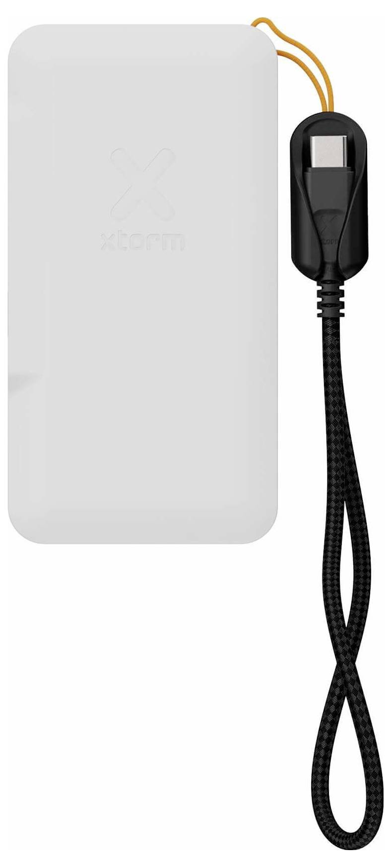 Weiße tragbare Powerbank mit schwarzem geflochtenem USB-C-Ladekabel auf der rechten Seite angebracht.