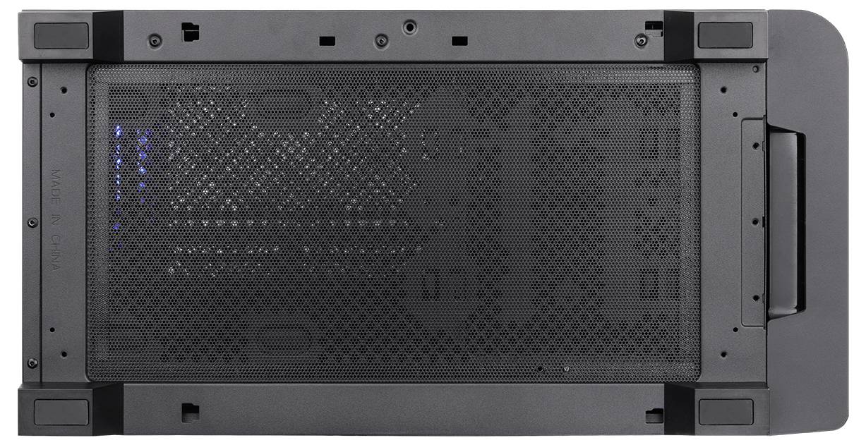 Seitenansicht eines schwarzen Computergehäuses oder Server-Chassis mit einem perforierten Maschenfeld, Belüftungslöchern und einem seitlichen Griff.
