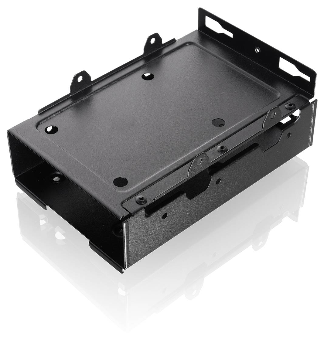 Schwarzmetall-Elektronikgehäuse mit Befestigungslaschen und Schraubenlöchern, dargestellt auf weißem Hintergrund.