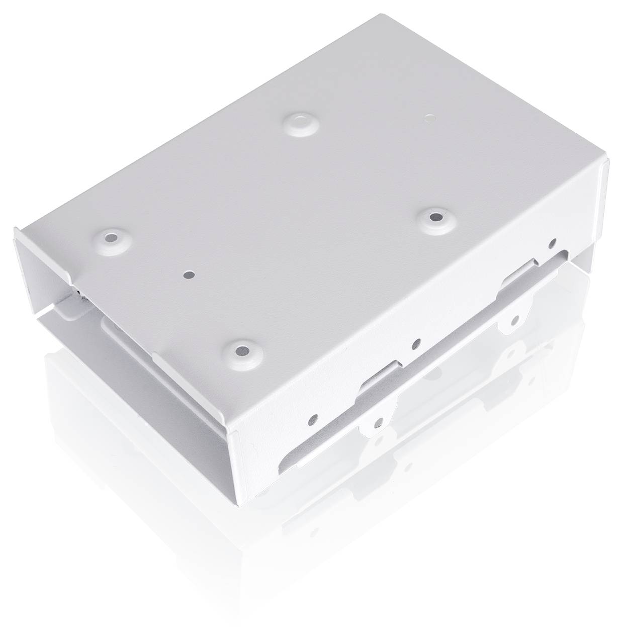 Metallisches weißes Elektronikgehäuse, das in einem Winkel dargestellt ist, mit Befestigungslöchern und seitlichen Ausschnitten.