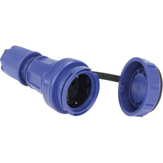 Blauer industrieller Elektrostecker mit angebundenem Schutzdeckel, offen dargestellt, um das Buchsenende zu zeigen.