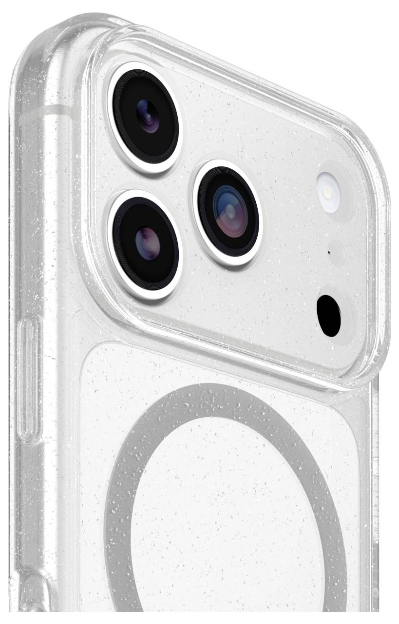 Nahaufnahme einer transparenten iPhone-Hülle, die das hintere Triple-Kamera-Cluster und den MagSafe-Ring zeigt.