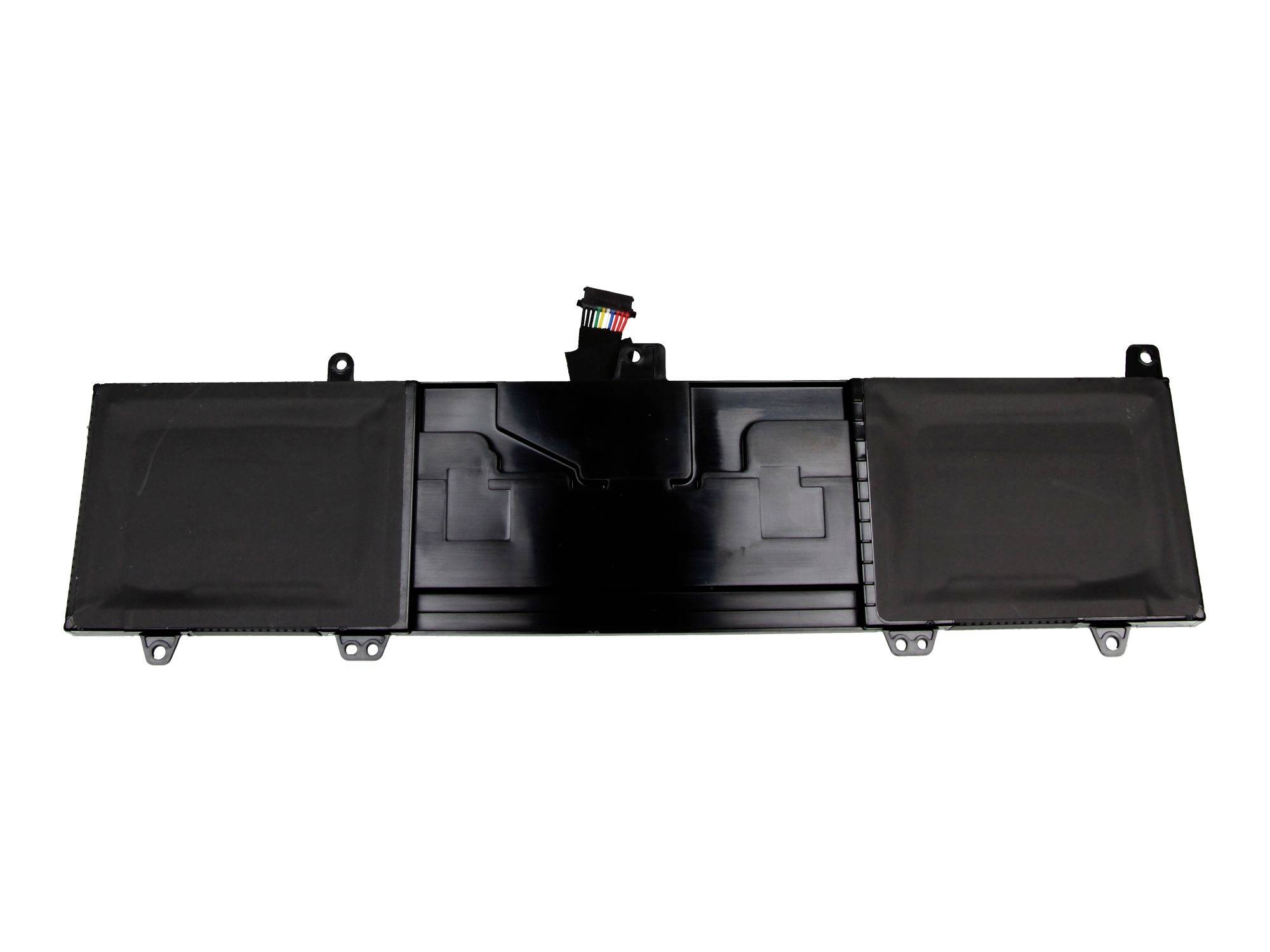 Schwarzes Laptop-Batteriepack mit Stecker, isoliert auf weißem Hintergrund dargestellt.