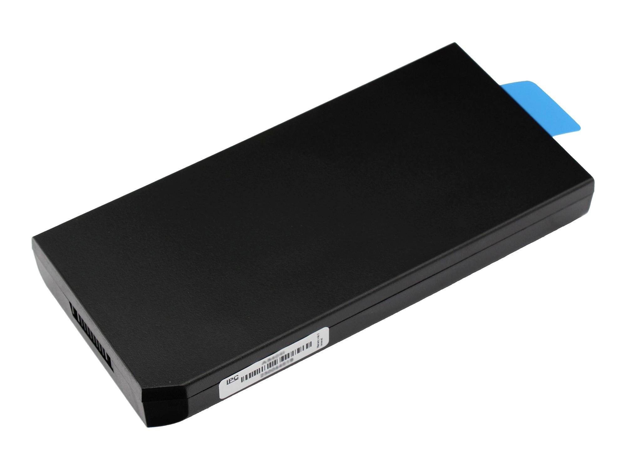 Externe schwarze Festplatte mit einem blauen USB-Anschluss, der an einem Ende hervorsteht, auf weißem Hintergrund dargestellt.