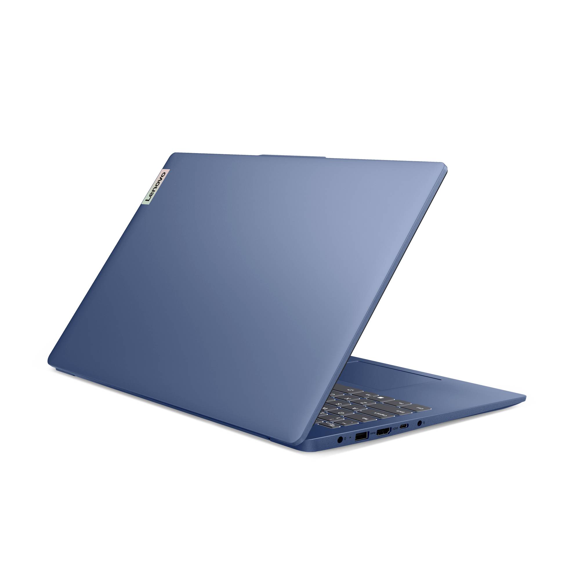 Blauer Laptop, teilweise geöffnet auf weißem Hintergrund gezeigt, von der Seite betrachtet mit sichtbarer Tastatur und Anschlüssen.