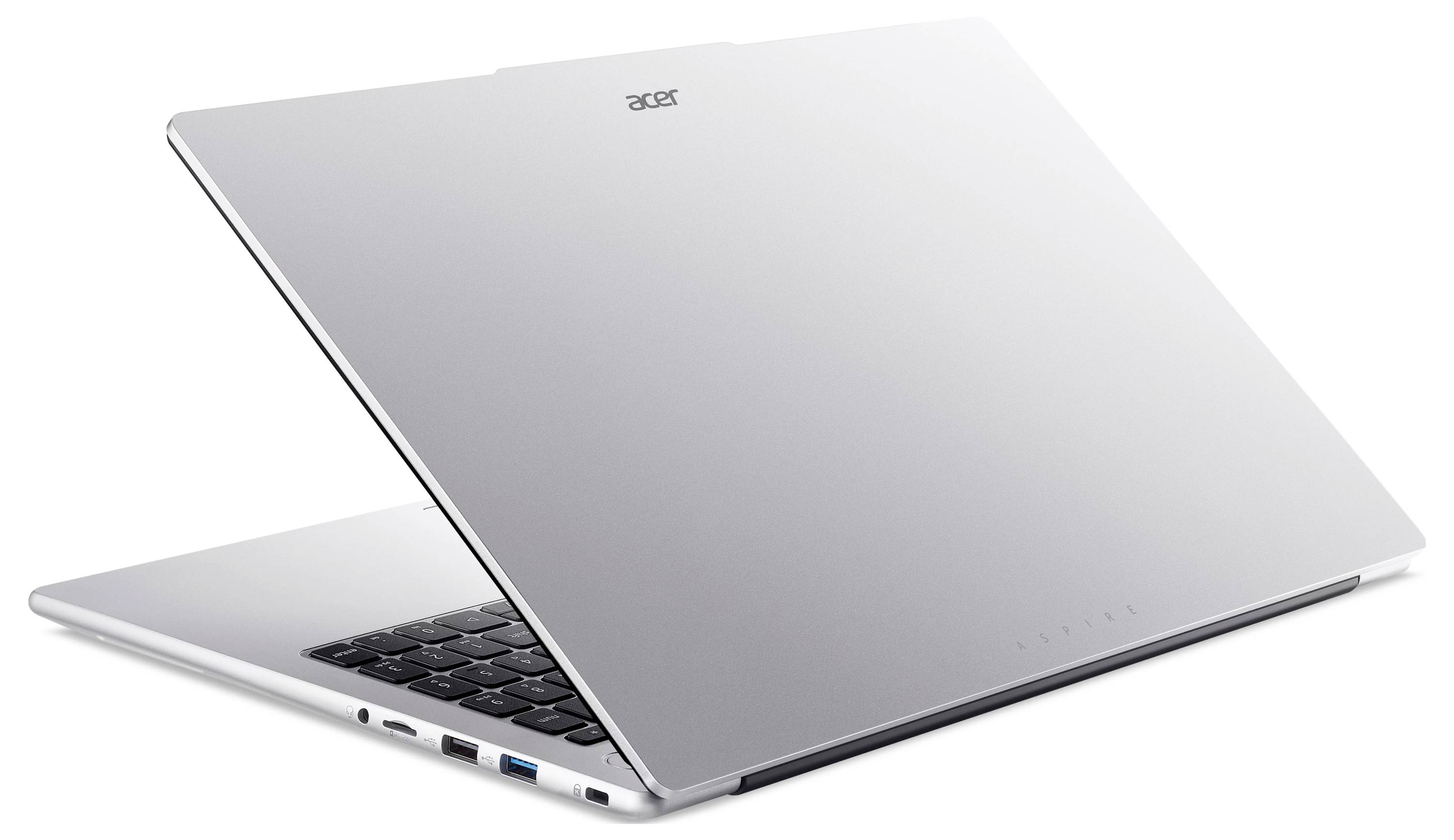 Offenes silbernes Acer-Laptop, das teilweise geschlossen auf weißem Hintergrund gezeigt wird und den Deckel, die Tastatur und die Anschlüsse an der Seite hervorhebt.