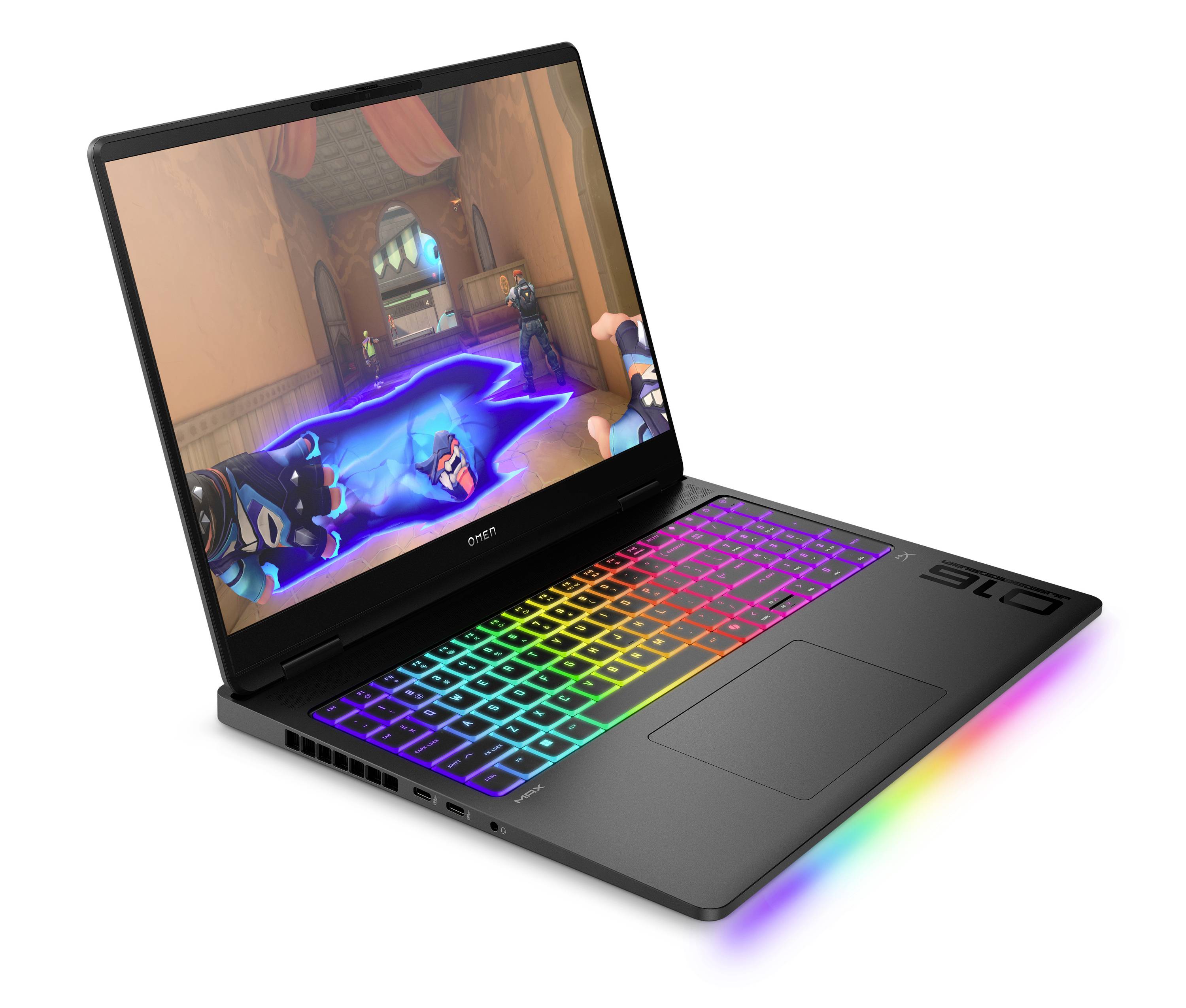 Gaming-Laptop mit regenbogenfarbig beleuchteter Tastatur zeigt ein Ego-Shooter-Spiel auf dem Bildschirm an.