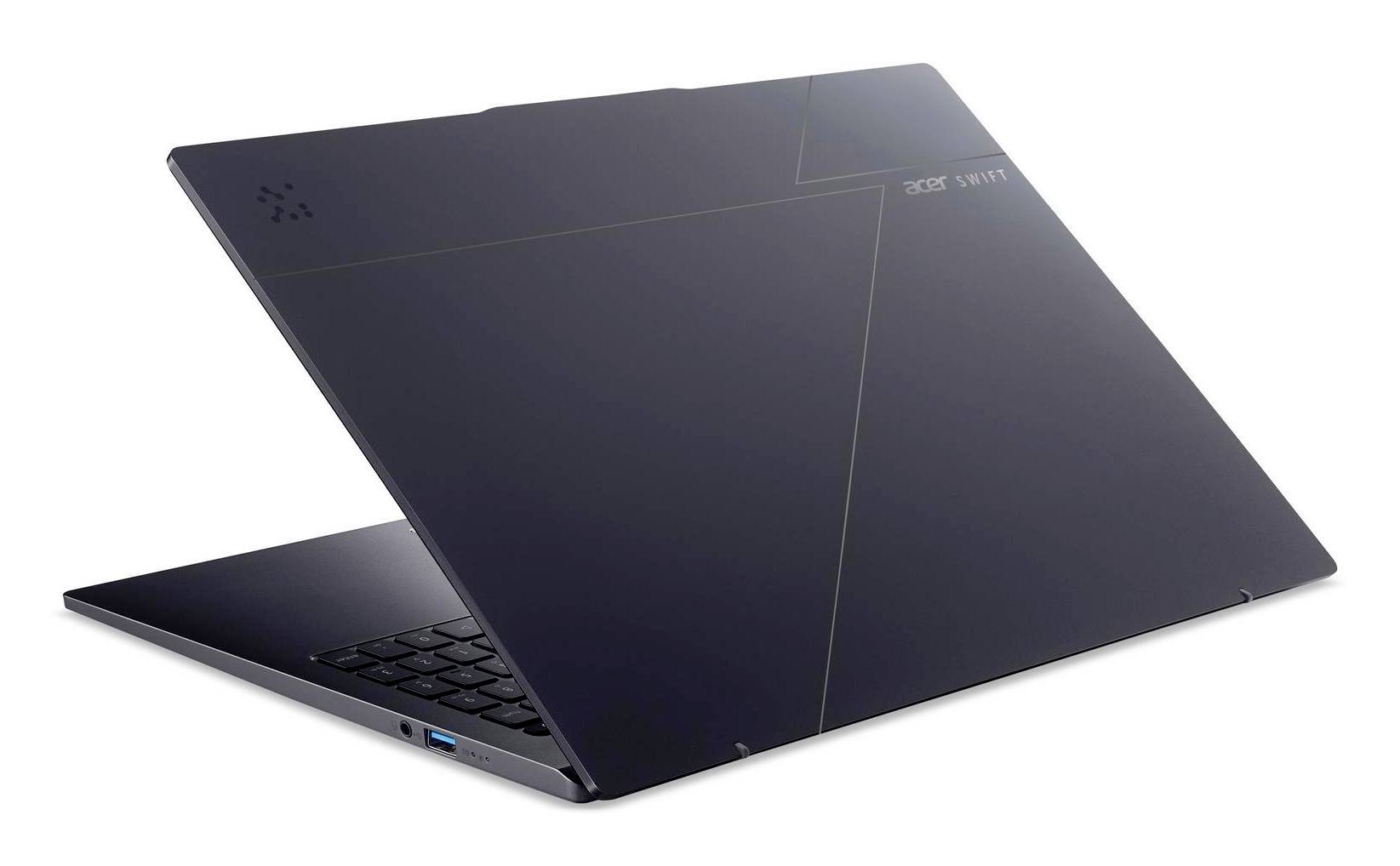 Geschlossener dunkelgrauer Acer-Laptop mit kantigen Linienakzenten, vor weißem Hintergrund gezeigt