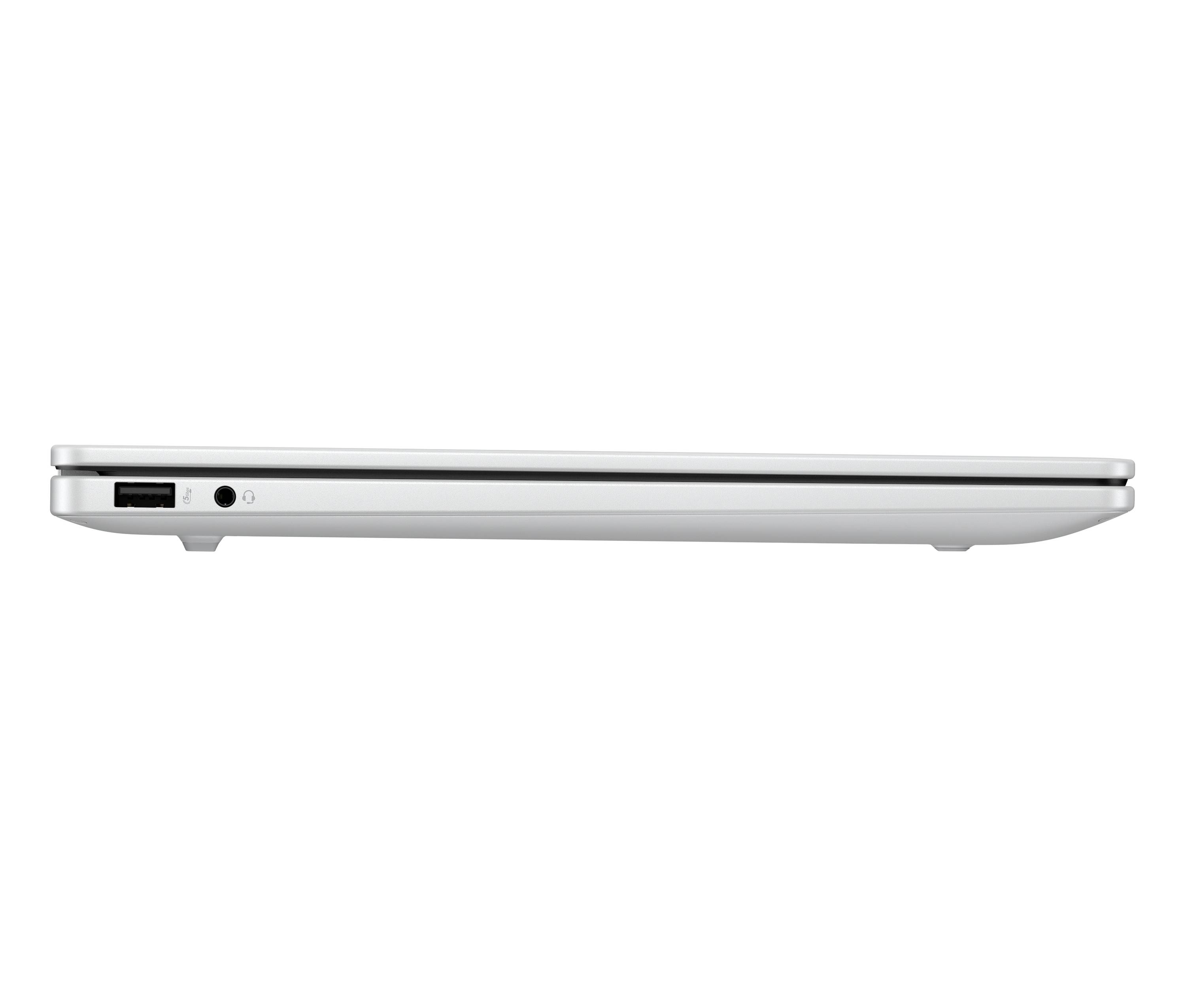 Seitenansicht eines geschlossenen silbernen Laptops, der das dünne Profil, den USB-Anschluss, die Audiobuchse und die Füße auf weißem Hintergrund zeigt.