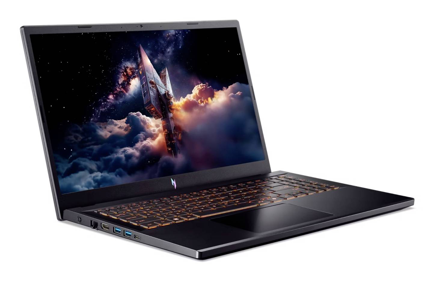 Ein schwarzer Gaming-Laptop, der in einem Winkel offen dargestellt ist, mit einem Raketenstarts-Hintergrundbild auf dem Bildschirm und einer hintergrundbeleuchteten Tastatur, die sichtbar ist.