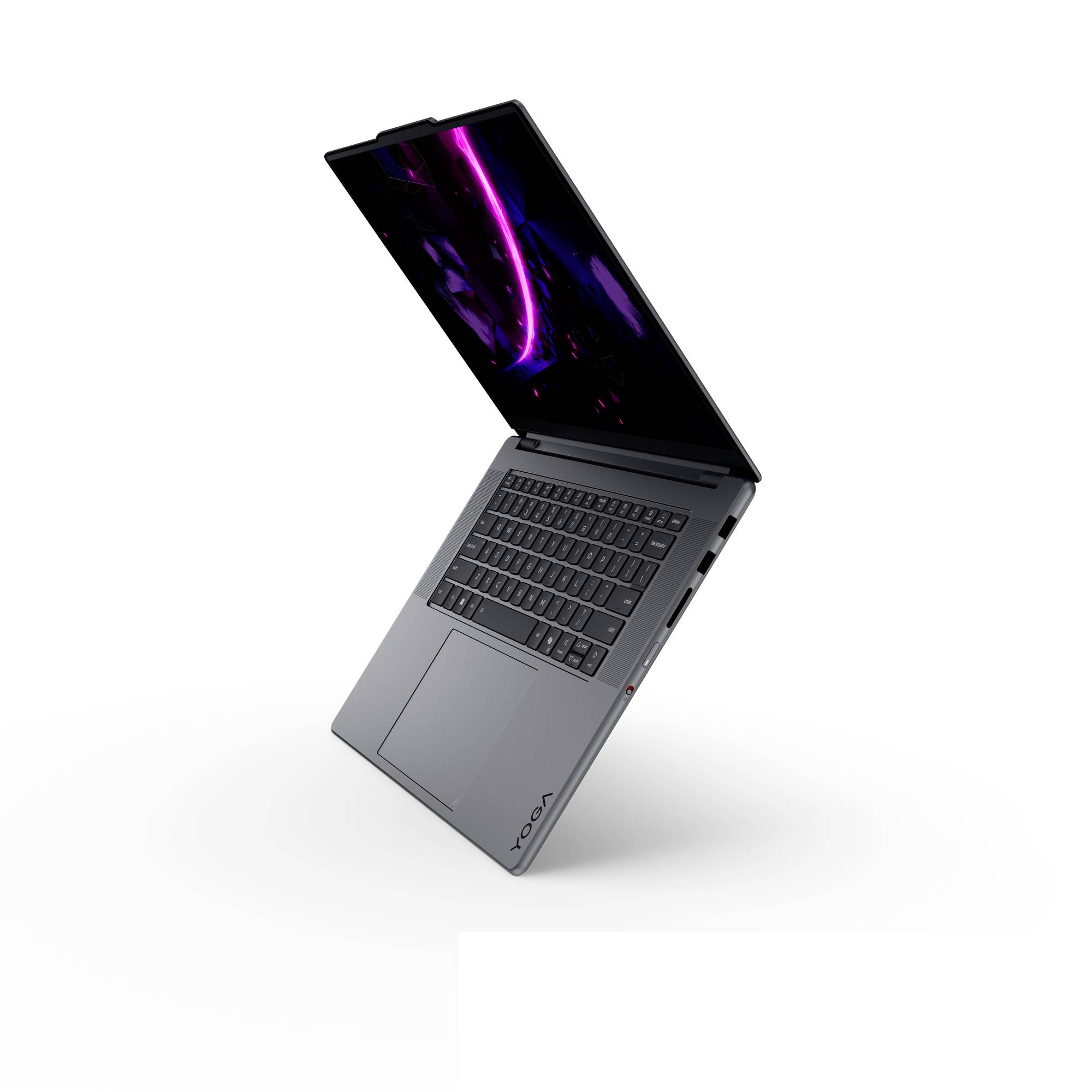 Grauer Lenovo-Laptop, leicht geöffnet im Winkel gezeigt, zeigt einen lila abstrakten Bildschirm auf einem schlichten weißen Hintergrund.