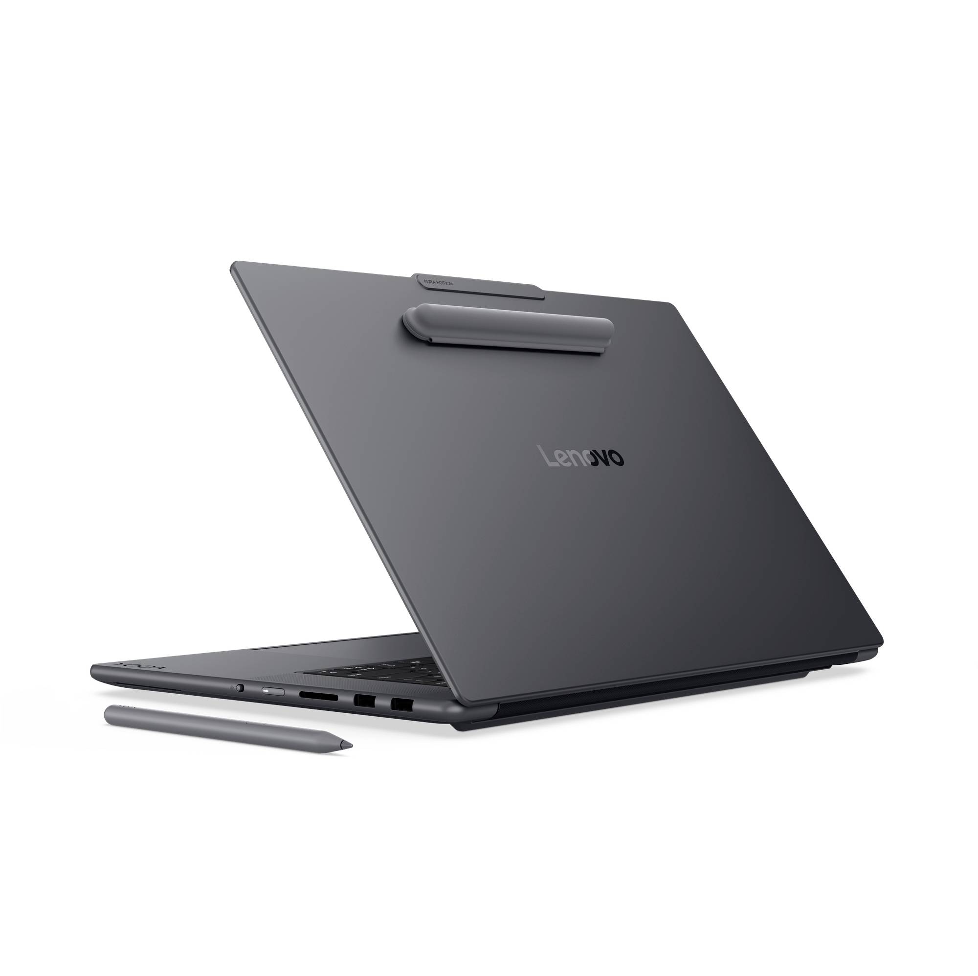 Geschlossenes Lenovo-Laptop in Dunkelgrau mit Stift und hinterer Kameraleiste auf weißem Hintergrund, in einer tabletähnlichen Standposition gezeigt.