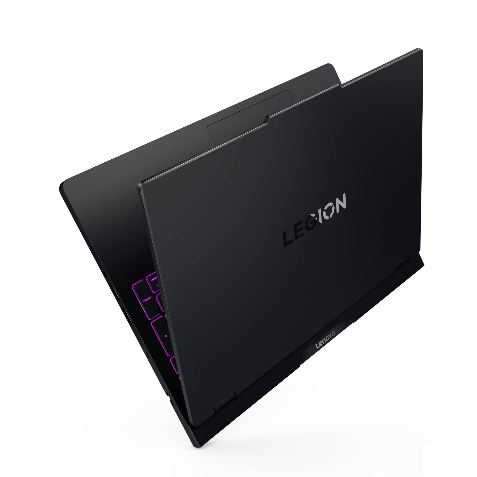 Schwarzer Lenovo Legion Gaming-Laptop, teilweise offen gezeigt, mit beleuchterter Tastatur, seitlich von weißem Hintergrund sichtbar.