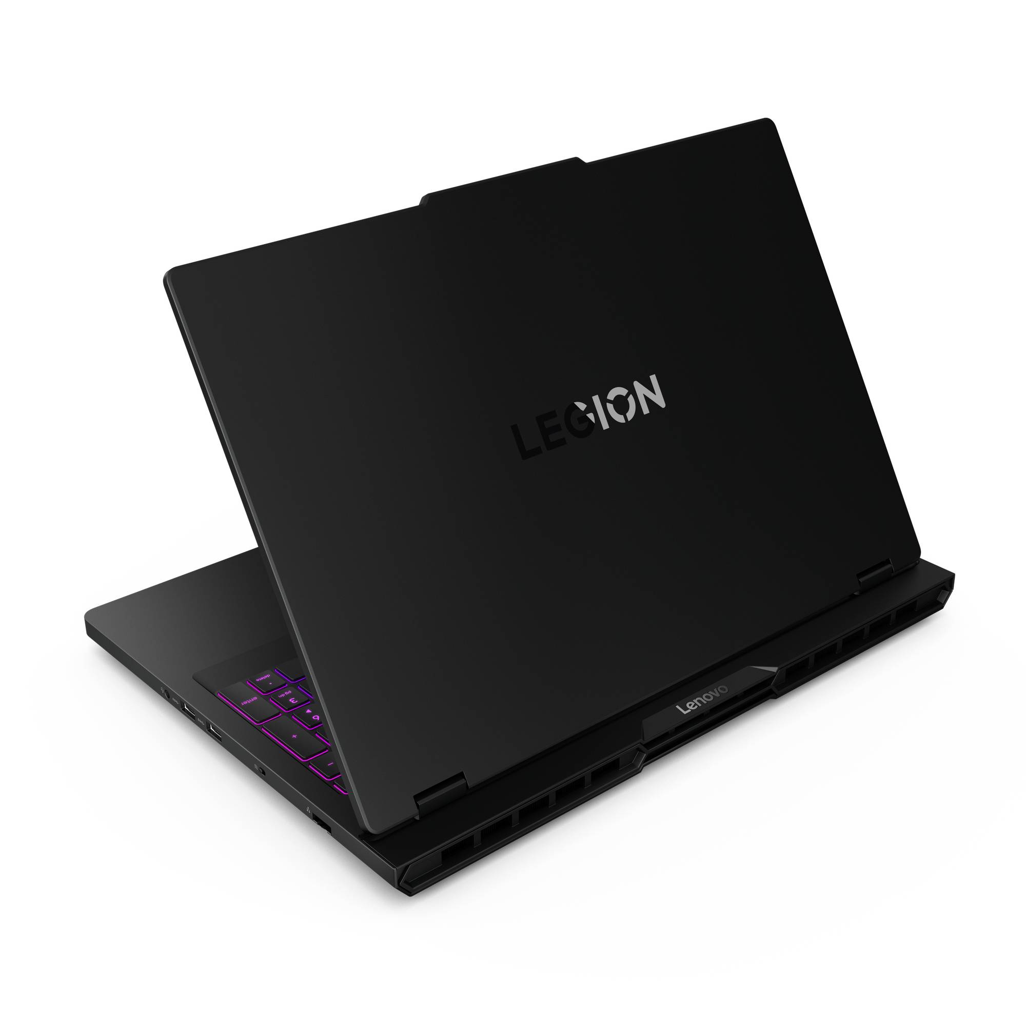 Schwarzer Lenovo Legion Gaming-Laptop im geschlossenen Zustand, mit violett beleuchteter Tastatur sichtbar und hinteren Kühlungslüftungen auf weißem Hintergrund.