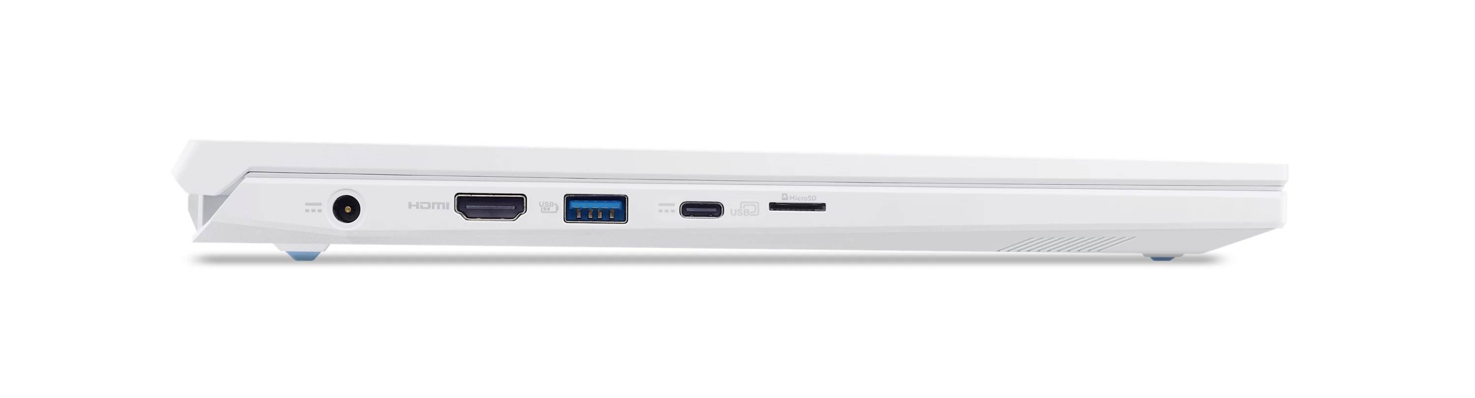 Seitenansicht eines schlanken silbernen Laptops mit Anschlüssen auf der linken Seite: Stromanschluss, HDMI, USB-A, USB-C und eine kleine Kontrollleuchte.