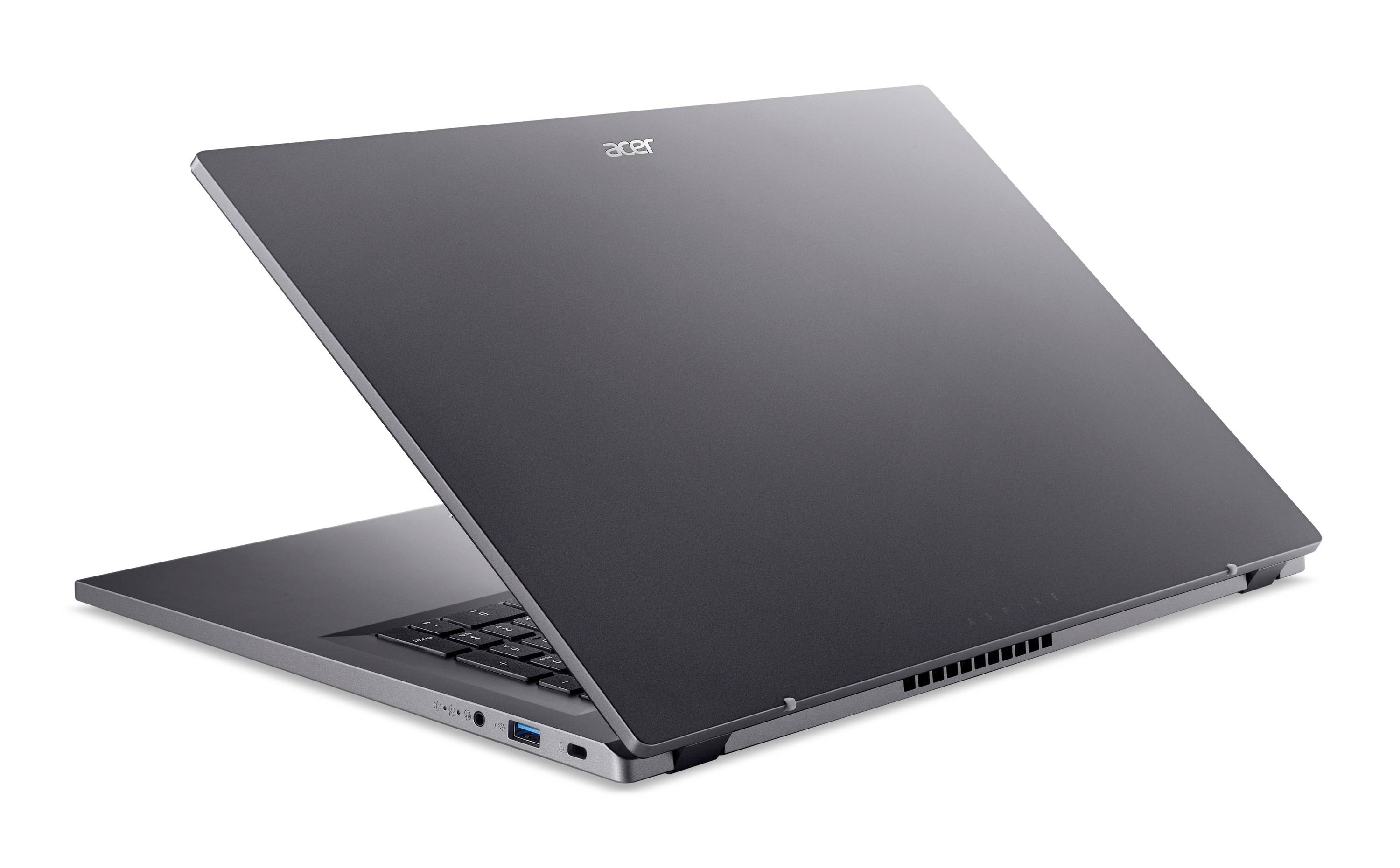 Geschlossener Acer-Laptop in einer Dreiviertelbegrenzung von hinten auf weißem Hintergrund dargestellt, mit teilweise sichtbarer Tastatur und freiliegenden Anschlüssen an der Seite.
