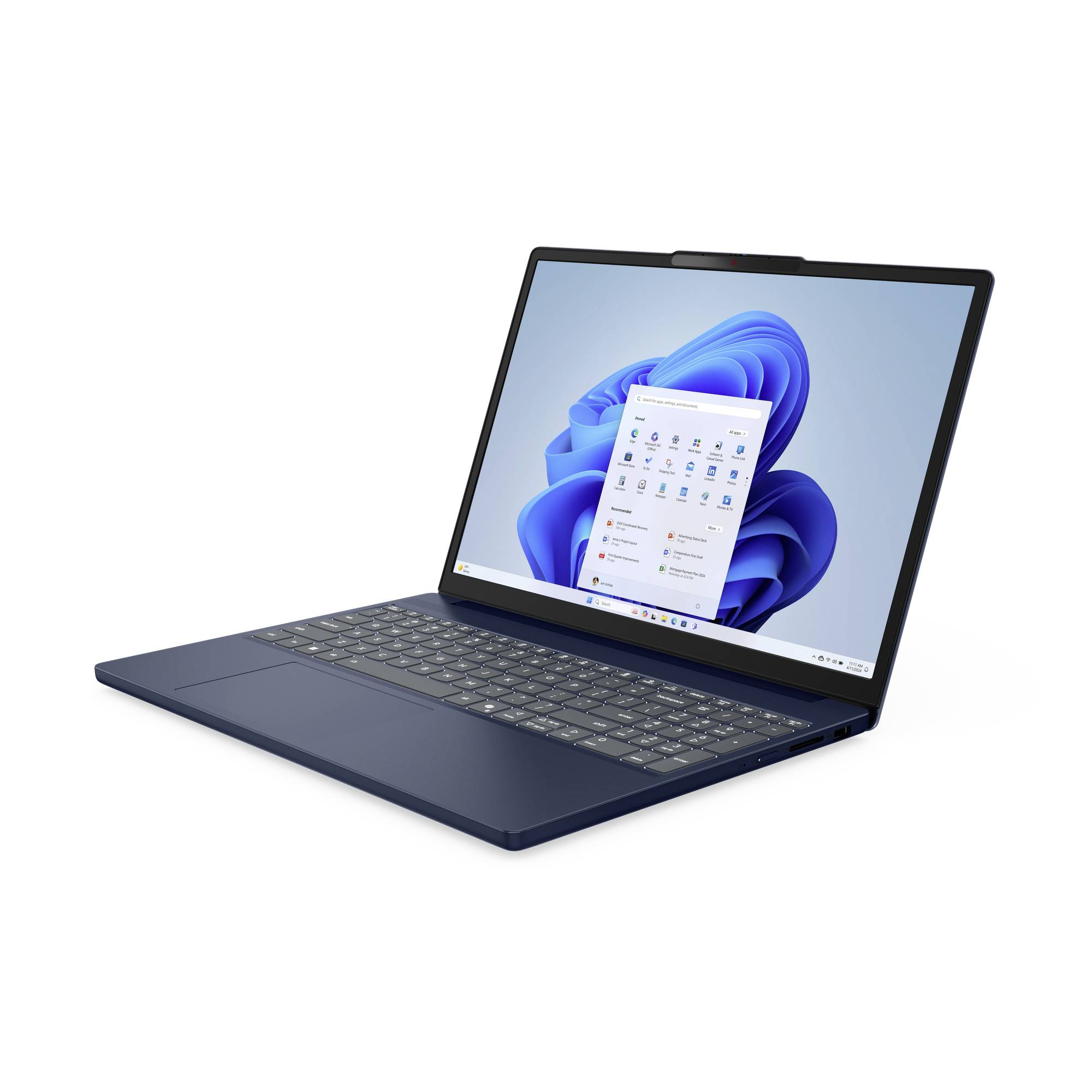 Ein dunkelblauer Laptop, der in einem Winkel geöffnet ist und den Windows-11-Desktop auf seinem Bildschirm vor einem weißen Hintergrund zeigt.