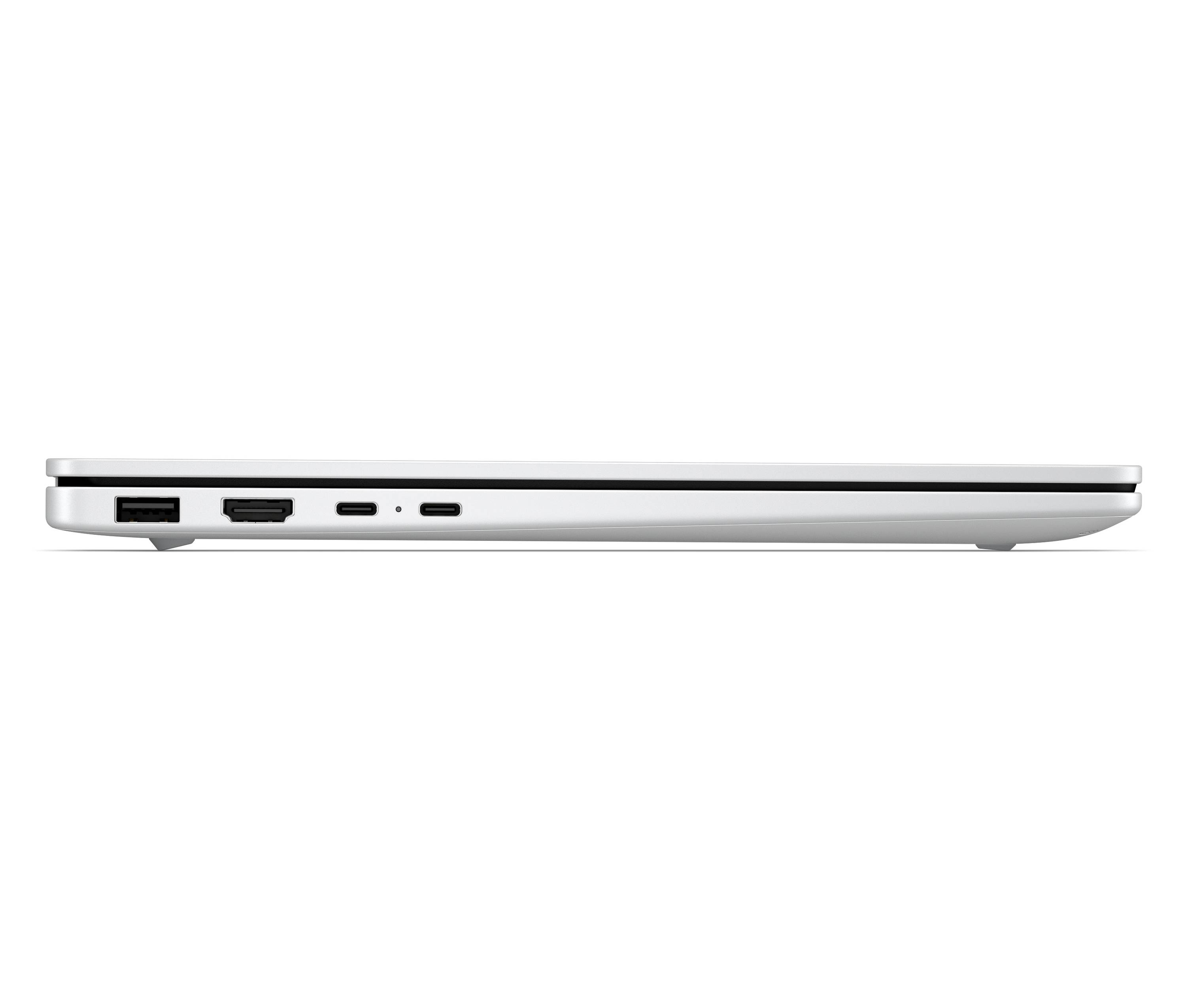 Seitenansicht eines dünnen silbernen Laptops, die linke Kante zeigend mit USB-, HDMI- und Ladeanschlüssen.