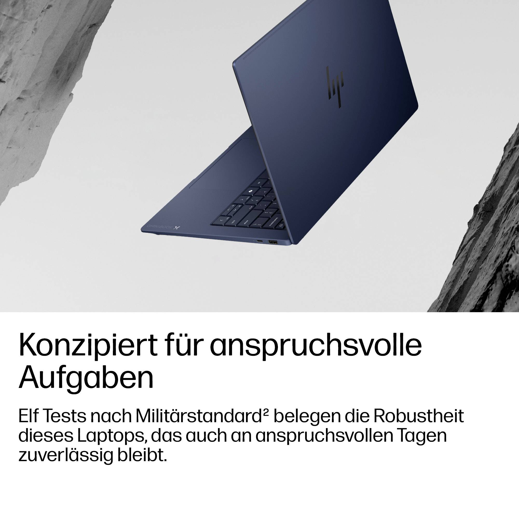 Blauer HP-Laptop, geöffnet und schwebend gezeigt, mit deutschem Text darunter, der angibt, dass er für anspruchsvolle Aufgaben konzipiert ist und durch militärstandardisierte Tests als haltbar erwiesen wurde.